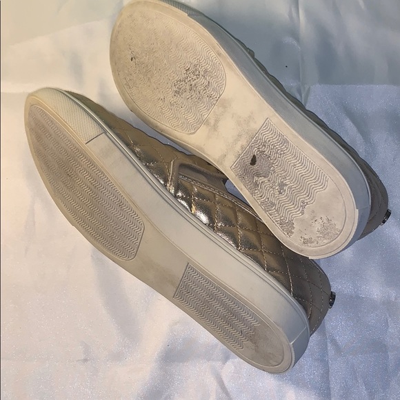 Steve Madden Quilted Shoe - Picture 3 of 3